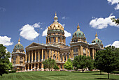 State Capitol building, Des Moines. Iowa, USA
