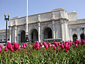 Union train Station with food courts and shopping district, Washington D.C. USA