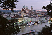 View over Danube to Old Town with Town Hall and St. Stephan's Cathedral, Passau, Lower Bavaria, Bavaria, Germany
