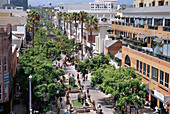 3rd Street Promenade. Santa Monica. Los Angeles. USA.