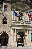 Palazzo dAccursio (aka Palazzo Comunale, Town Hall), Bologna. Emilia-Romagna, Italy