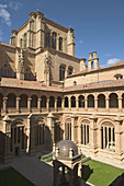 Cloister of San Esteban convent (16th century), Salamanca. Castilla-León, Spain