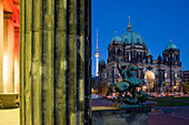 Berliner Dom bei Nacht, Berlin, Deutschland