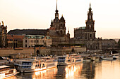 Skyline von Dresden mit Brühlscher Terrasse, Residenzschloss, Ständehaus und Hofkirche, Dresden, Sachsen, Deutschland, Europa