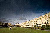 Gebäude im klassizistischen Regency Architekturstil, Brunswick Square in Brighton, East Sussex, England, Europa