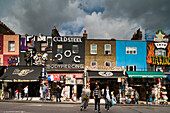 Strassenszene in Camden Town, Camden Lock, London, England, Europa