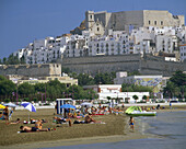 Beach with castle in background, Peñíscola. Castellón province, Comunidad Valenciana, Spain