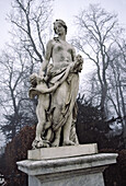 Castle, park,statues,fog, winter, Paris. France