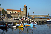 Port and church. Collioure. Côte Vermeille. Languedoc-Roussillon. France