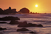 USA, Oregon, Canon Beach at sunset