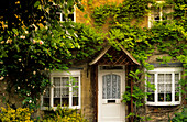 Europe, England, Gloucestershire, Cotswolds, Winchcombe, Vineyard Street, cottage