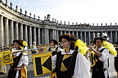 Parade auf dem Petersplatz, Vatikanstadt, Rom, Italien