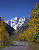 Maroon Bells. Colorado, USA (Oct. 2007)