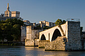View at the bridge St. Benezet, the Palace of the Popes in the background, Avignon, Vaucluse, Provence, France