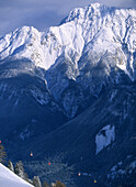 Blick in ein Tal mit Seilbahn, Schweizerischer Nationalpark, Unterengadin, Engadin, Graubünden, Schweiz