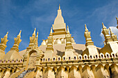 Detail der buddhistischen Stupa Pha That Luang, Nationalsymbol und religiöses Monument in Vientiane, Hauptstadt von Laos