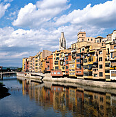 River Onyar, Girona. Catalonia, Spain