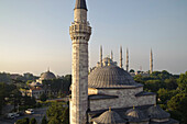 Blaue Moschee, Sultan Ahmed Moschee, Sultanahmet Camii und Firuz Aga Moschee, Firuz Aga Camii, Istanbul, Türkei, Europa