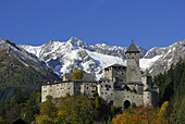 Castle Taufers with mount Schwarzenstein, Sand in Taufers, Trentino-Alto Adige/Südtirol, Italy