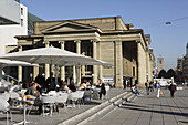 Straßencafe beim Königsbau am Schlossplatz, Stuttgart, Baden-Württemberg, Deutschland