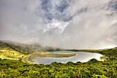 See Lagoa do Caiado im Hochland von Pico, Insel Pico, Azoren, Portugal