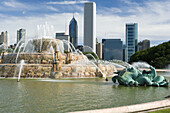 Buckingham Fountain in Grant Park, Chicago, Illinois, USA