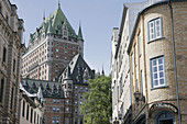 Canada, Quebec City, Upper Town, Rue du Fort, Fairmont Le Chateau Frontenac Hotel, historic buildings