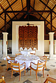 Gedeckter Tisch im Restaurant des Amanusa Resort, Nusa Dua, Süd Bali, Indonesien, Asien