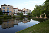 Der Dronne Fluß am Abend, Jakobsweg, Chemins de Saint-Jacques, Via Lemovicensis, Brantome, Dept. Dordogne, Région Aquitaine, Frankreich, Europa