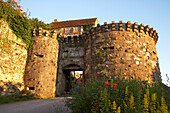 Porte Neuve im Abendlicht, Jakobsweg, chemins de Saint Jacques, Via Lemovicensis, Vézélay, Dept. Yonne, Region Burgund, Frankreich, Europa