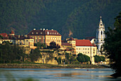 Danube valley, Wachau, little town of Dürnstein, place of imprisonment of Richard Lionheart, World heritage Site, monastery and baroque church with blue tower, Danube river, Austria