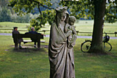 Virgin Mary statue, Westerwinkel castle, Ascheberg, Muensterland, North Rhine-Westphalia, Germany