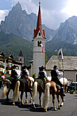 Procession through the town, Tournament, Oswald von Wolkenstein Ritt, Event 2005, South Tyrol, Italy