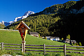 Marterl bei St. Wengen im Gadertal, Dolomiten, Südtirol, Italien