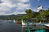 Boote auf dem Taal-See, Luzon, Philippinen