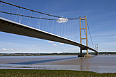 Humber Bridge, the fourth-largest single-span suspension bridge in the world, near Kingston upon Hull, East Riding of Yorkshire, UK