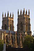 York, York Minster, cathedral, the biggest gothic building in northern Europe, twin west towers, 1472, North Yorkshire, UK