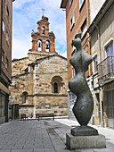 Sculpture by Baltasar Lobo and church of San Esteban in background (now Museum Baltasar Lobo), Zamora. Castilla-Leon, Spain