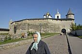 RUSSIA  Exterior of  the Kremlin at Pskov