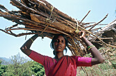 5000  INDIA - SLAVERY  PALIYAR TRIABL WOMAN WORKING AS BONDED LABORER