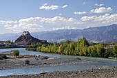 The monastery of Stakna is beautiful located in the Indus river bed Now in September the leafes of the trees are already beginning to change their colors