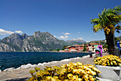 Lakeside promenade at lake Garda, Nago-Torbole, Trentino-Alto Adige/Südtirol, Italy