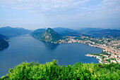 Luganer See, Lago di Lugano, mit Monte San Salvatore und Lugano, Monte Bre, Lugano, Tessin, Schweiz