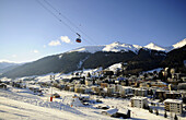 Luftseilbahn über Davos, Graubünden, Schweiz