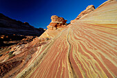 Das Vermillion Cliff, Sandsteinformation im Sonnenlicht, Coyote Buttes, Arizona, Nordamerika, Amerika