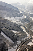 Schneebedeckter Etxegarate-Pass, Idiazabal. Guipuzcoa, Baskenland, Spanien