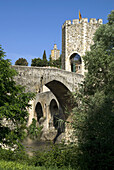Medieval bridge over the Fluviá river Besalú  La Garrotxa  Girona province  Catalonia  Spain