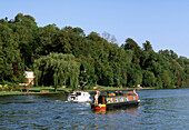 View of River Thames, Henley, Oxfordshire, UK, England