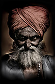 Portrait of a magician, Jaipur, Rajasthan, India, Asia
