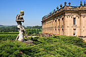 View of Statue and Chatsworth House, Chatsworth House, Derbyshire, UK, England
